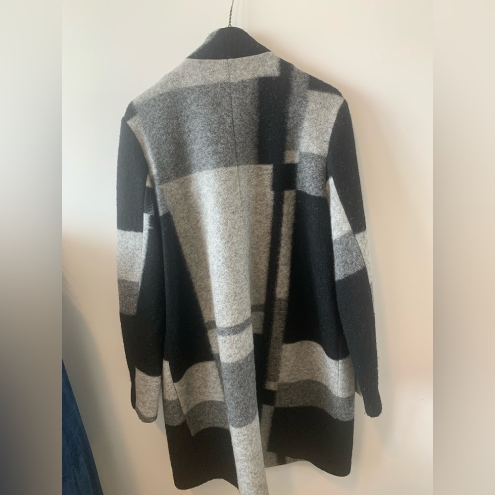 Laura coat cocoon style black white a great perfect for winter wool blend